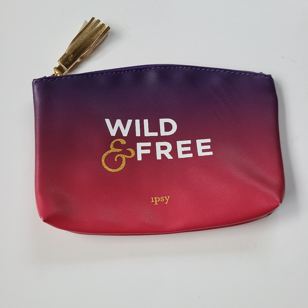 August 2017 Ipsy Wild & Free Cosmetic bag